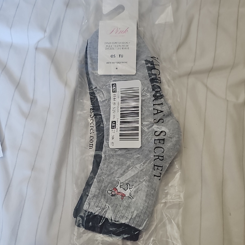 2pk Victoria Secret Holiday Socks